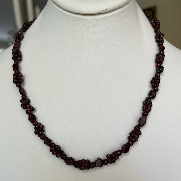 Antique natural garnet bead necklace - Picture 9 of 9